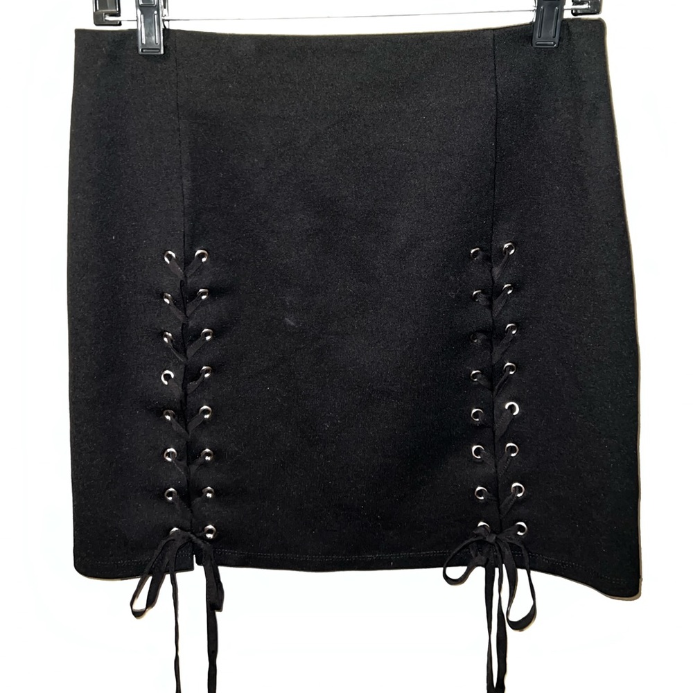 TOBI front lace up, black, high waisted, mini skirt